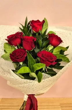Valentine's 6 Red Rose Bouquet